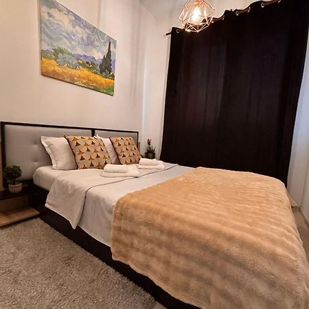 Mirage Loft Palas Ясси Екстер'єр фото